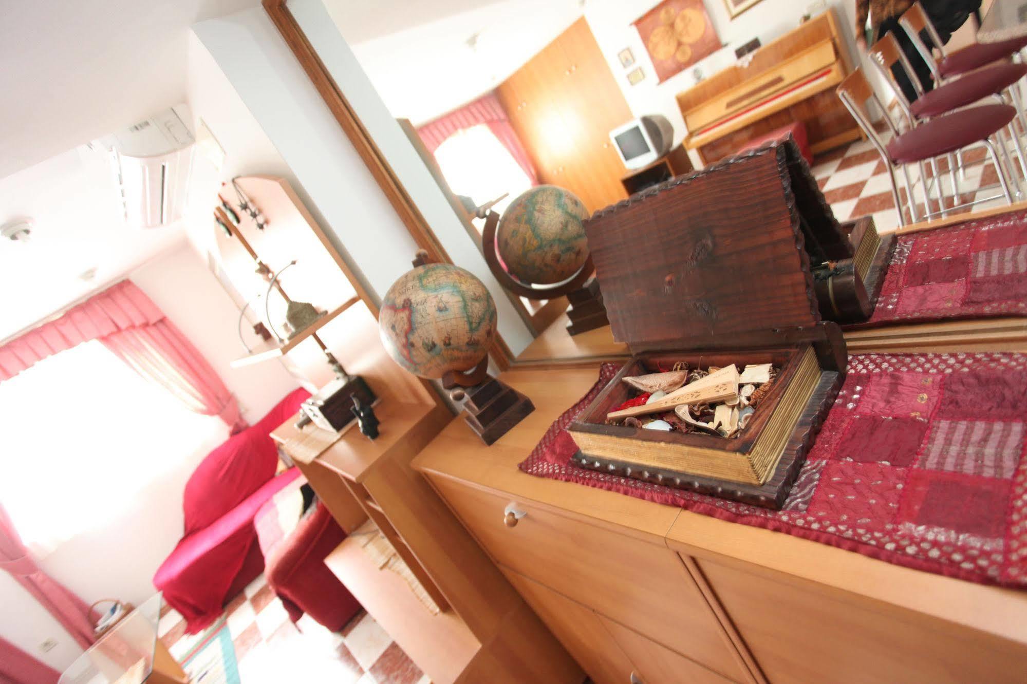 Split Apartments Peric エクステリア 写真