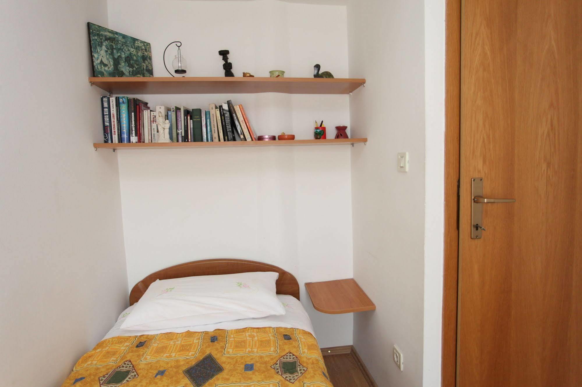 Split Apartments Peric エクステリア 写真